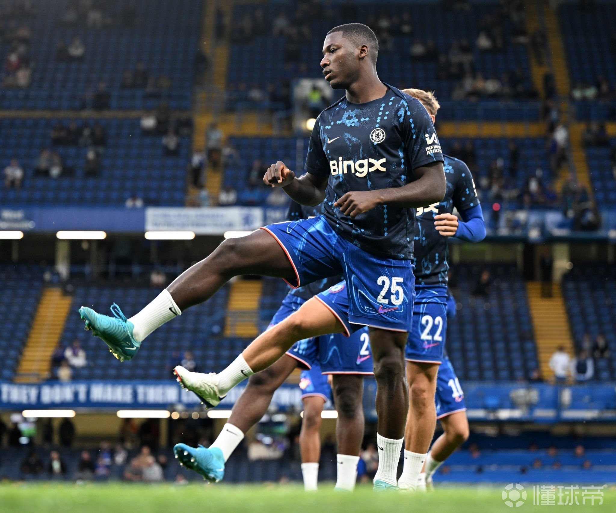 英雄联盟-关于集结日切尔西调整名单以备欧联；调整名单环节打磨；信心回归；球队文化再被提及的信息